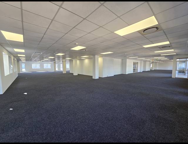 1,632M² OFFICE TO LET IN SANDTON CENTRAL